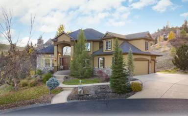 Main picture of 1610 E Eagle Feather Ln