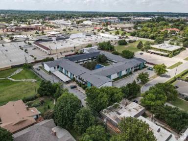 Main picture of Crestpark Apartments