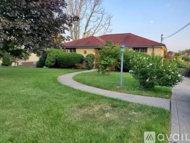 Main picture of 223 Lenore Dr