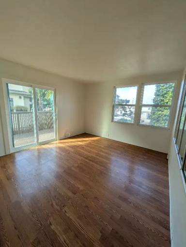 Main picture of 1127 Grand Ave