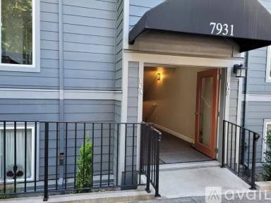 Main picture of 7931 SW 40th Ave