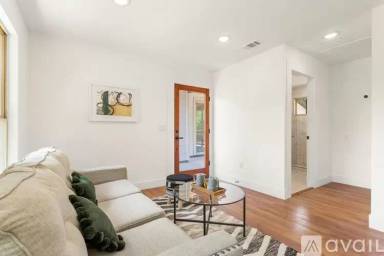 Main picture of 7608 Northcrest Blvd