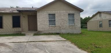 Main picture of 4211 Woodmanor Dr
