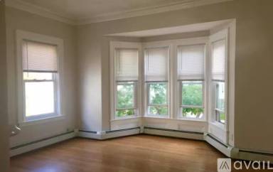 Main picture of 75 Sutton St