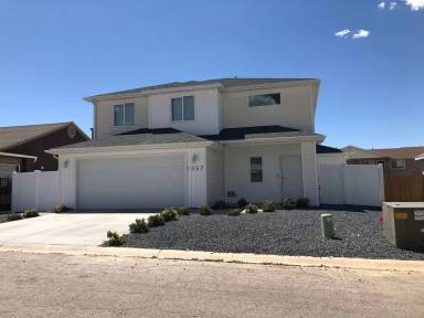 Main picture of 1357 Meadowbrook Dr