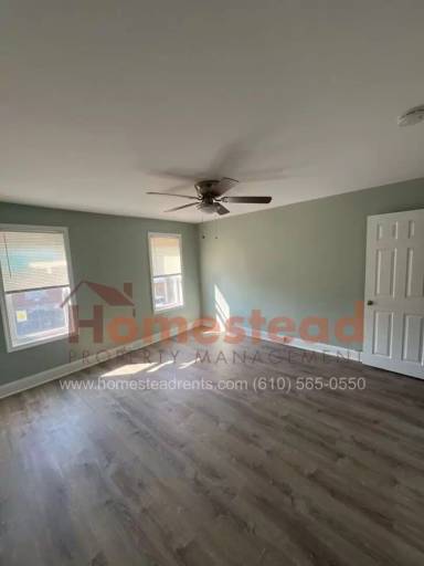 Main picture of 2906 W 3rd St