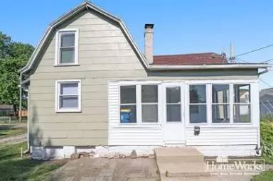 Main picture of 711 Somerset Ave