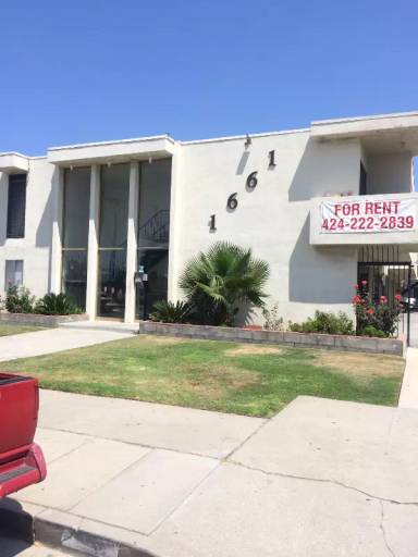 Main picture of 1661 W 219th St