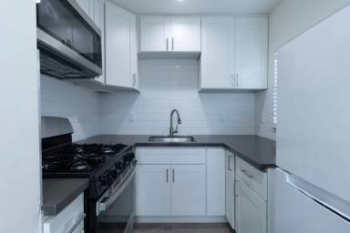 Main picture of 1425 Highland Ave