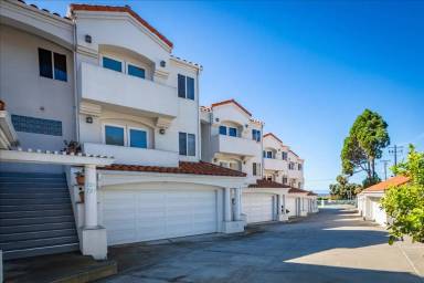 Main picture of 727 Piney Way