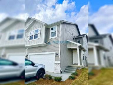 Main picture of 3744 SW Clayton Pl