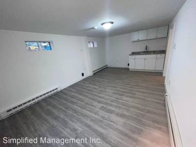 Main picture of 23 Elm St