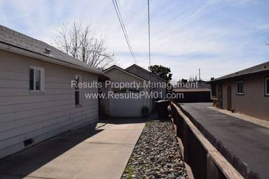 Main picture of 221 Elm St