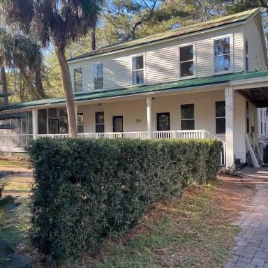 Main picture of 30 Vinel Ln