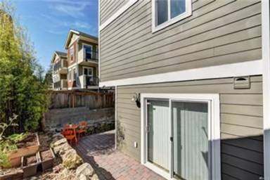 Main picture of 7953 9th Ave SW