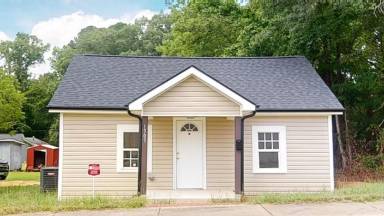 Main picture of 1305 S 3rd St