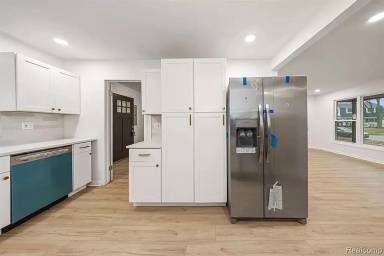 Main picture of 47555 Eldon Dr