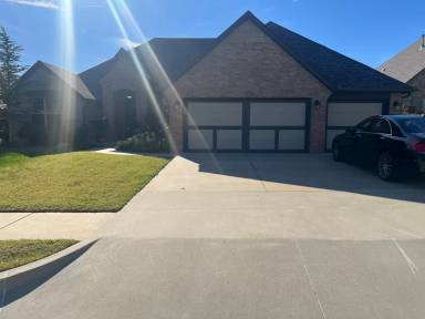 Main picture of 1520 NW 173rd Ter