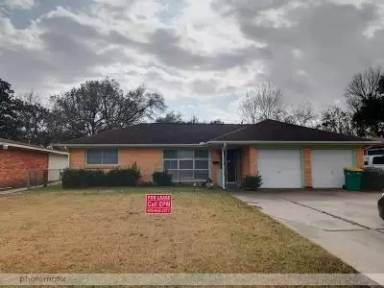 Main picture of 2817 Katherine St