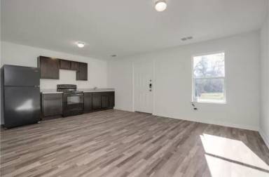 Main picture of 1123 N 13th St
