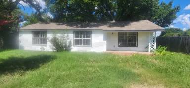 Main picture of 803 Golf Course Rd
