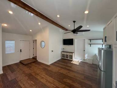 Main picture of 1208 Little Oaks Ln