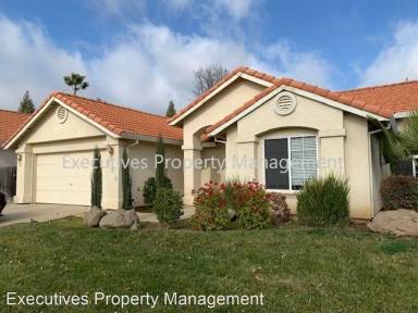 Main picture of 731 Redwing Dr