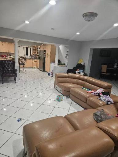 Main picture of 6541 SW 8th St