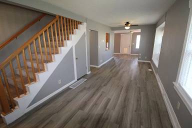 Main picture of 4329 N Whitehouse St
