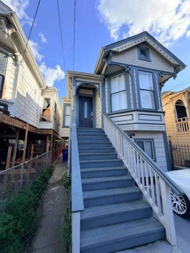 Main picture of 1226 Campbell St