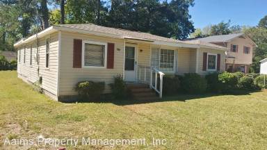 Main picture of 1901 Bain Dr