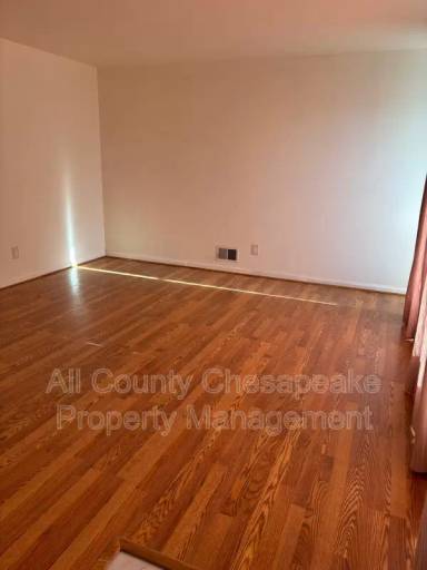Main picture of 6206 Scranton Rd