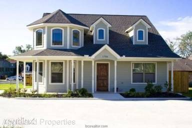 Main picture of 450 Chimney Hill Dr