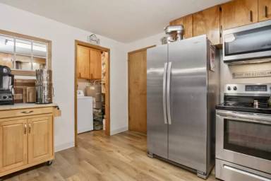 Main picture of 3810 S Gulley Ave