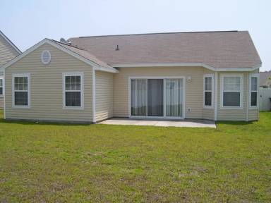 Main picture of 203 Bittersweet Ln