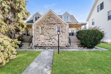 Main picture of 156 N Huron Ave