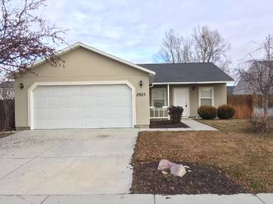 Main picture of 2923 Woodbridge St