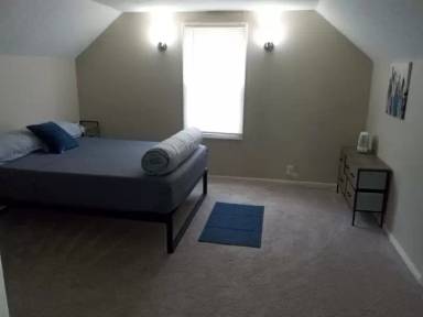 Main picture of 5921 Merrill Ave