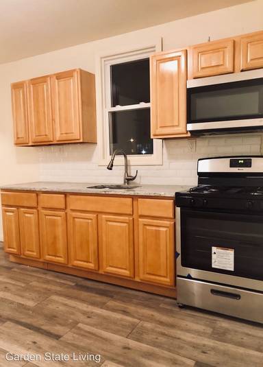 Main picture of 223 W End Ave