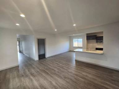 Main picture of 16480 Carter Ct