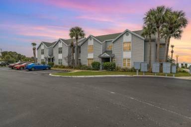 Main picture of 7180 N Highway 1