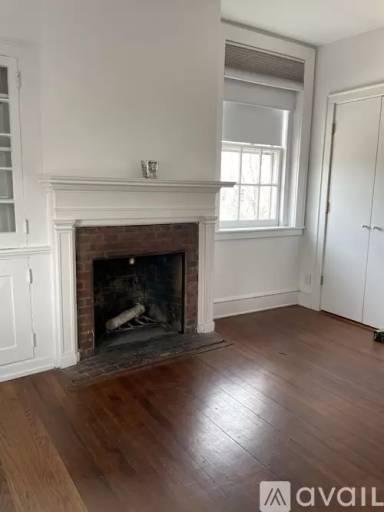 Main picture of 15 Purchase St
