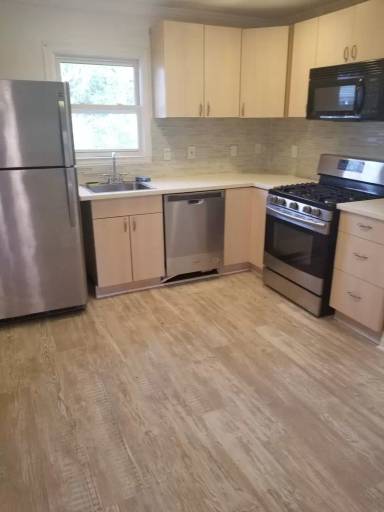 Main picture of 713 Campbell Cir