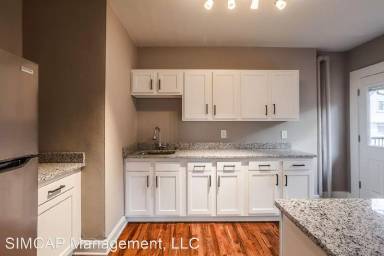 Main picture of Hopkins Apartments