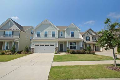 Main picture of 117 Martingale Dr