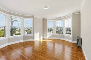 Main picture of 1701 Turk St