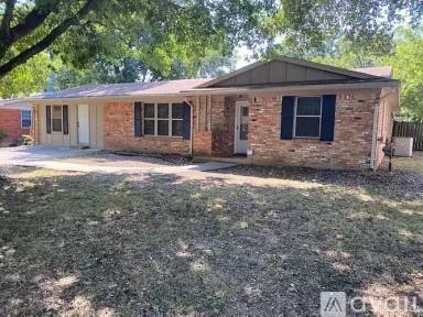 Main picture of 5800 Fairview Dr