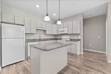 Main picture of 31 Cottonwood Dr