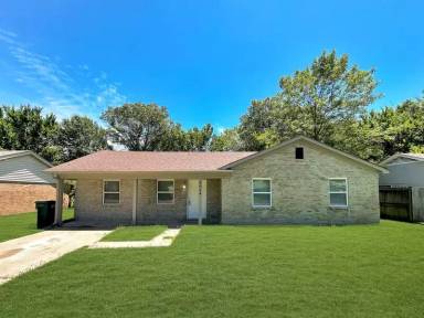 Main picture of 8044 Whitebrook Dr