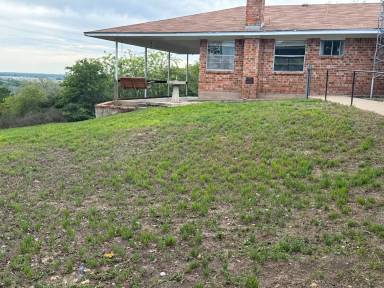 Main picture of 713 FM 153